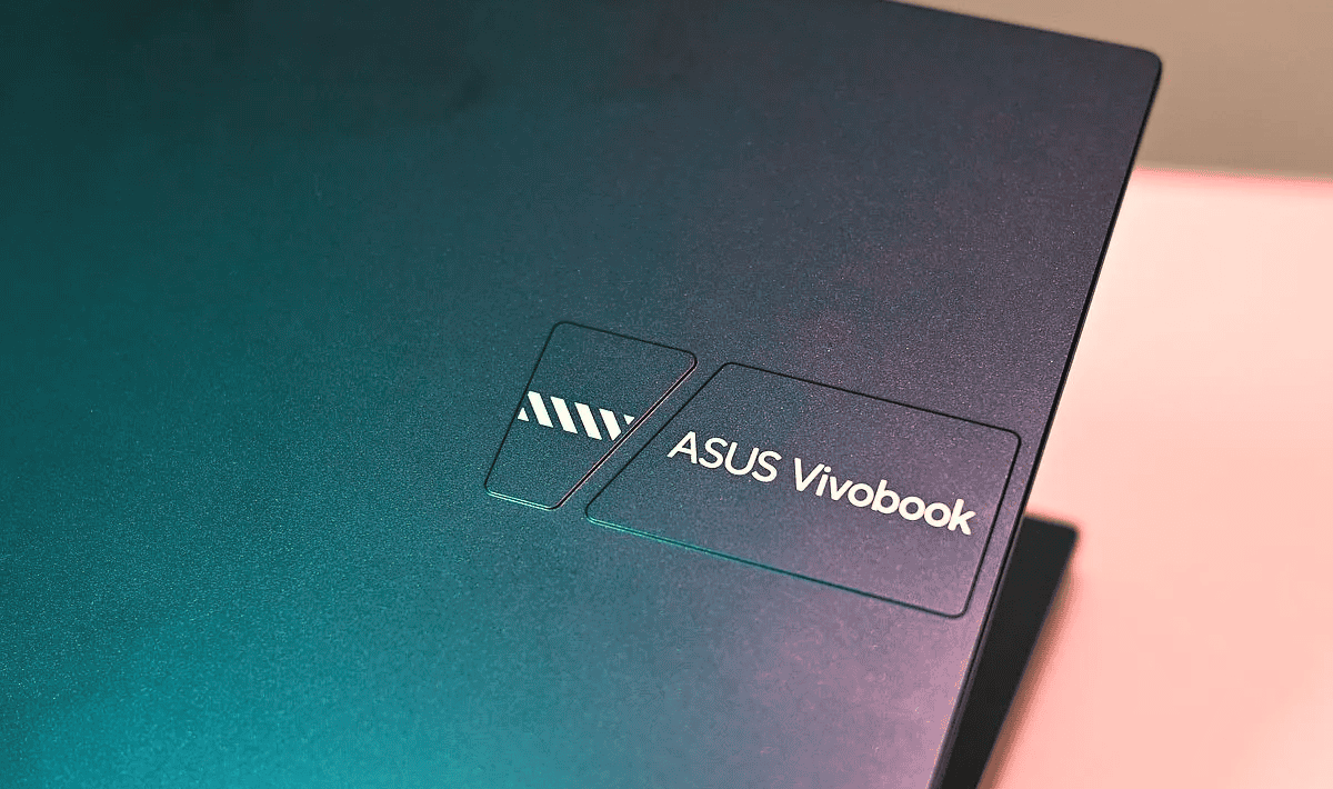 ASUS Vivobook 14 A1404ZA ASUS Vivobook 14 A1404ZA